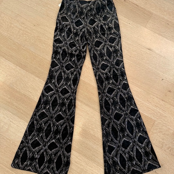 ZARA Velvet Glitter Geometric Flared Pants — Black & Taupe/Silver — XS — NWT - Picture 4 of 13